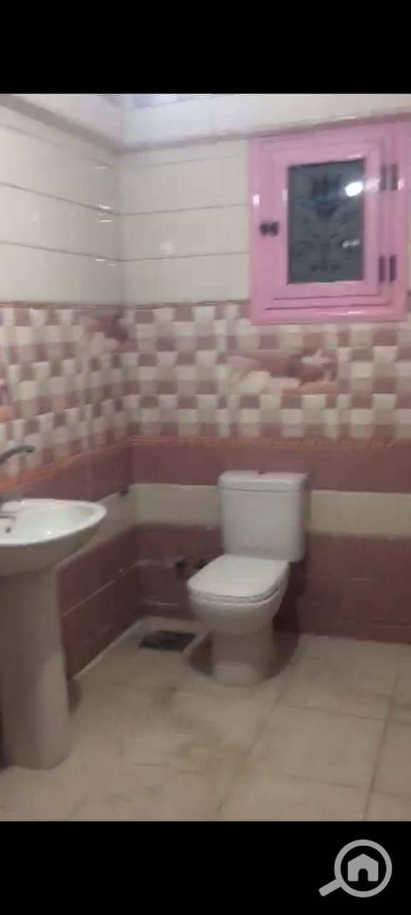 4 6b38705a-3ba3-4b50-9352-a7d39ea49357. jpg