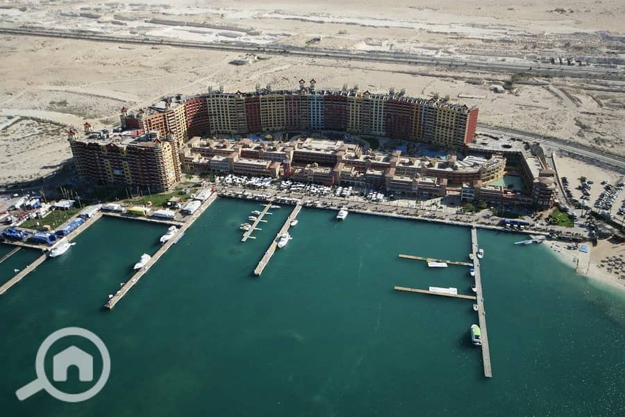 2 _P8R8157 (Copy). JPG