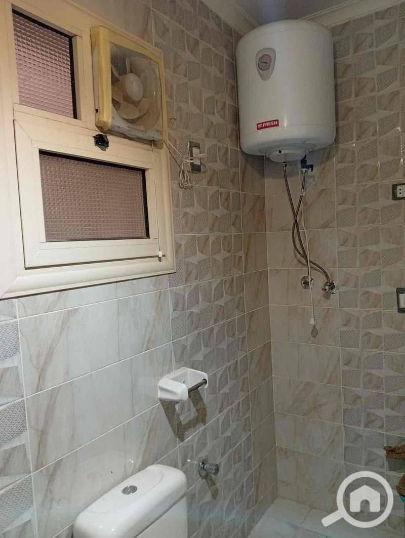 10 2b347eb7-13eb-4f27-af60-89c6e006d2e8. jpg