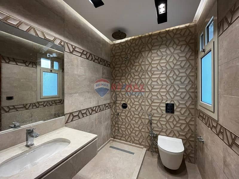 11 546d8d83-b61e-478a-aa3b-eeab6550d8d9. jfif. jpg