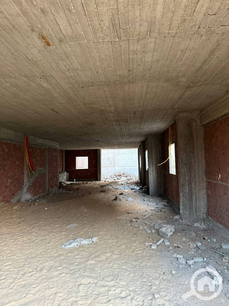 5 6841d8d0-becb-43be-ac34-ff25c1e2723a. jpeg