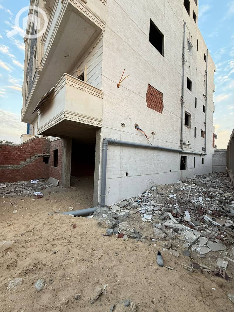 13 2773f39a-6c21-4570-8747-2903d9ebe37e. jpeg