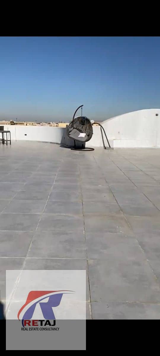 4 2d691147-f27b-414d-a7c7-86c08e15631c. jpg