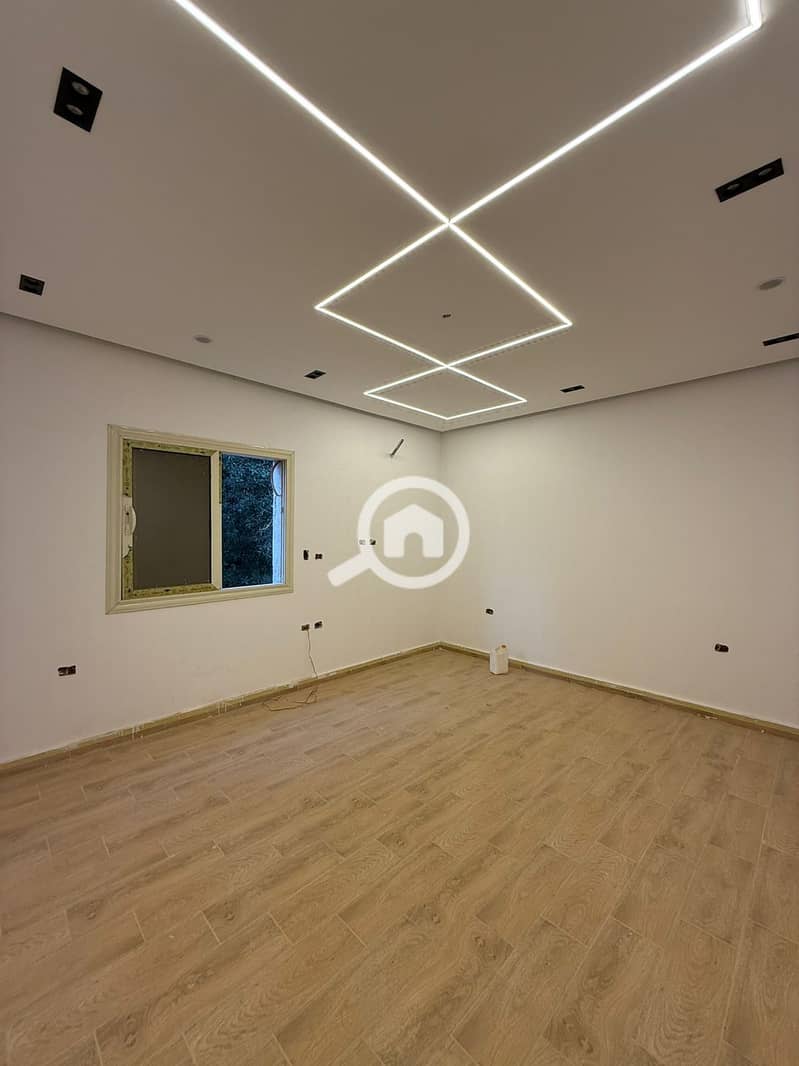 6 e848f8ae-d1a6-4797-a58a-ca27b5d3e7d8. jpeg