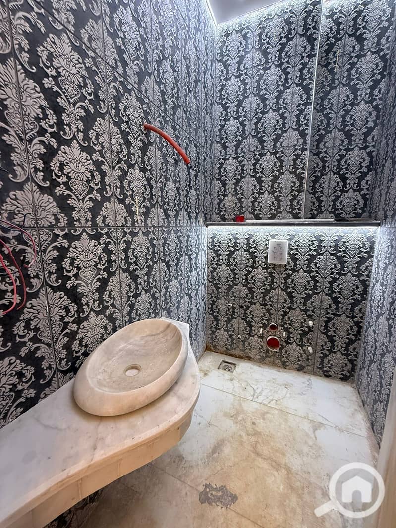 10 7b180114-6b0a-4df5-bb3c-d5ab27c6769f. jpeg