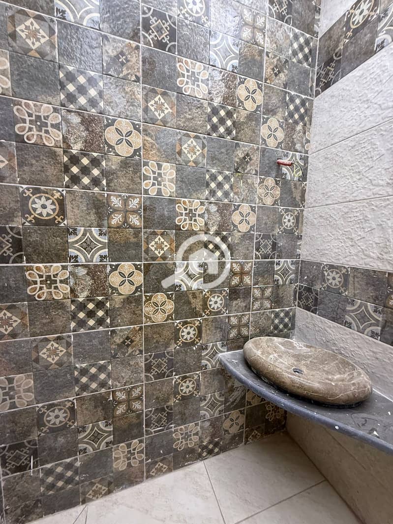 11 c3bb508a-9851-46d0-8e5a-c10c44e778e8. jpeg