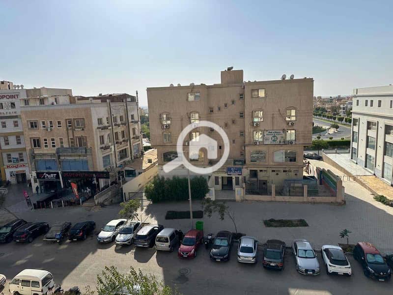 4 c69bc854-8678-4d7a-b992-850aa95c3f2b. jpg