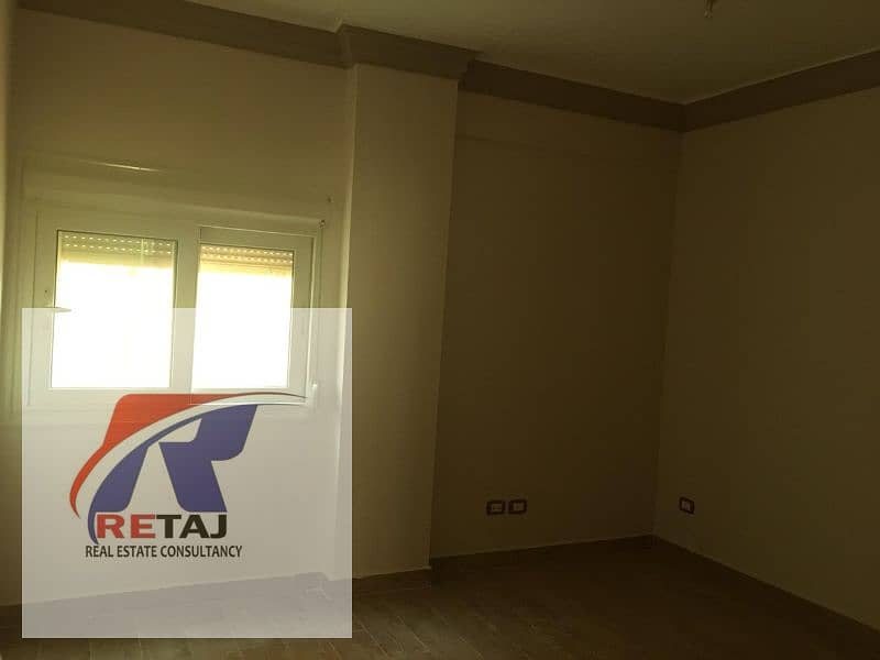 2 3d41b529-007b-495a-b944-5634cca5e99e. jpg