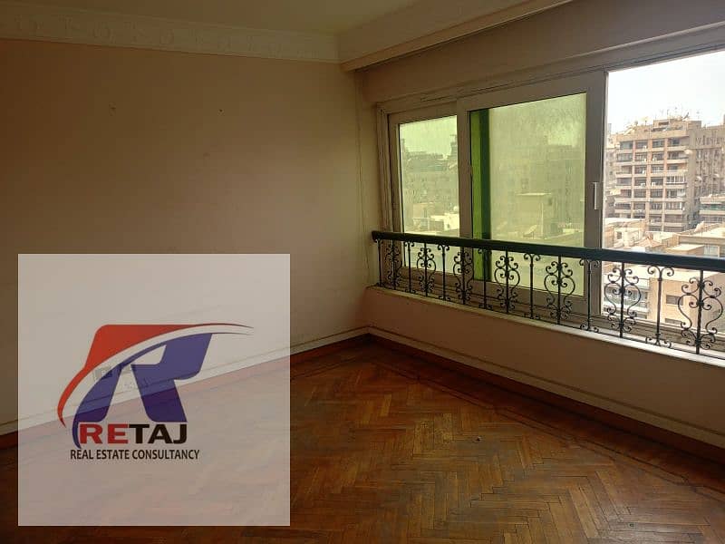 2 8aa43a51-3694-4bda-bf0b-b425a505c092. jpg