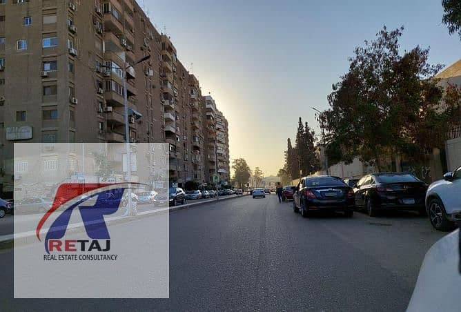 5 6929406-d6fe7o. jpg