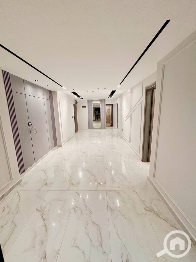 5 611660960_25685081187775630_602838295982716527_n. jpg