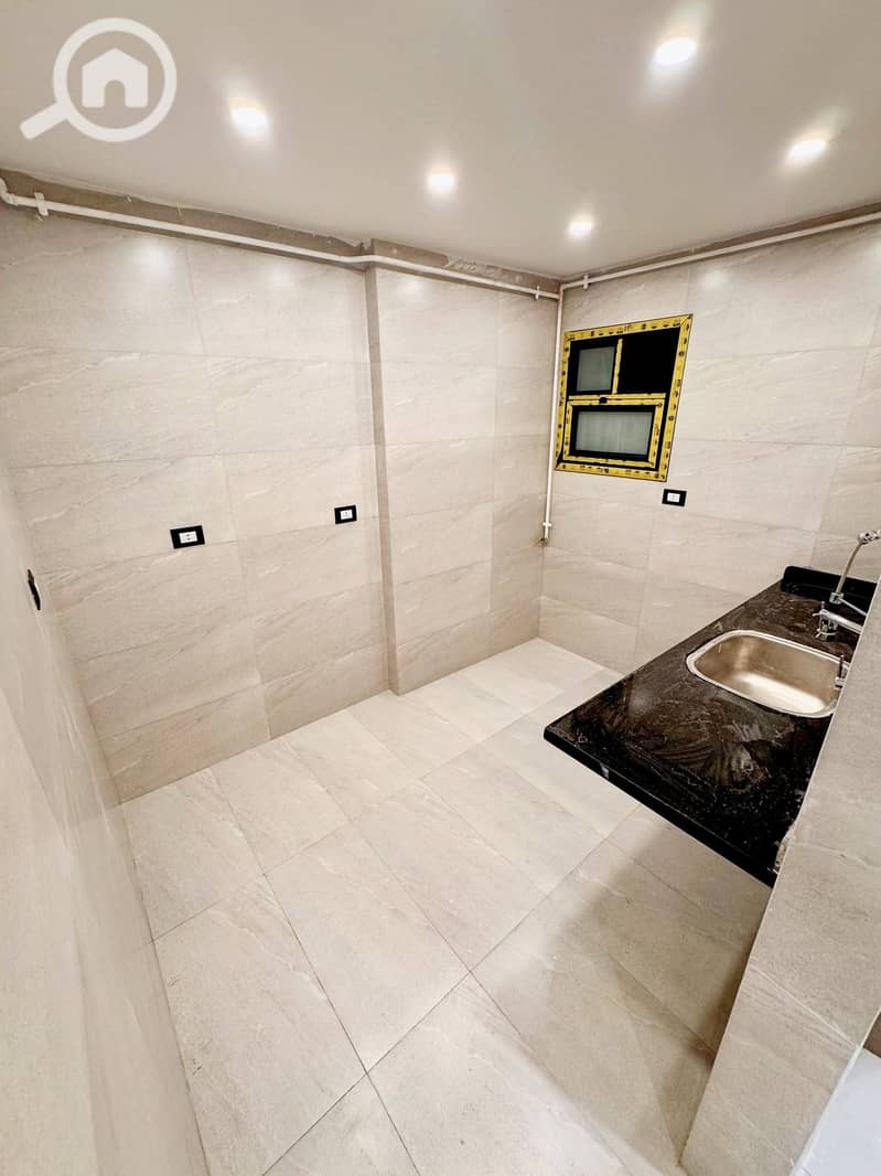 12 612607396_25685080141109068_7519979014451644891_n. jpg