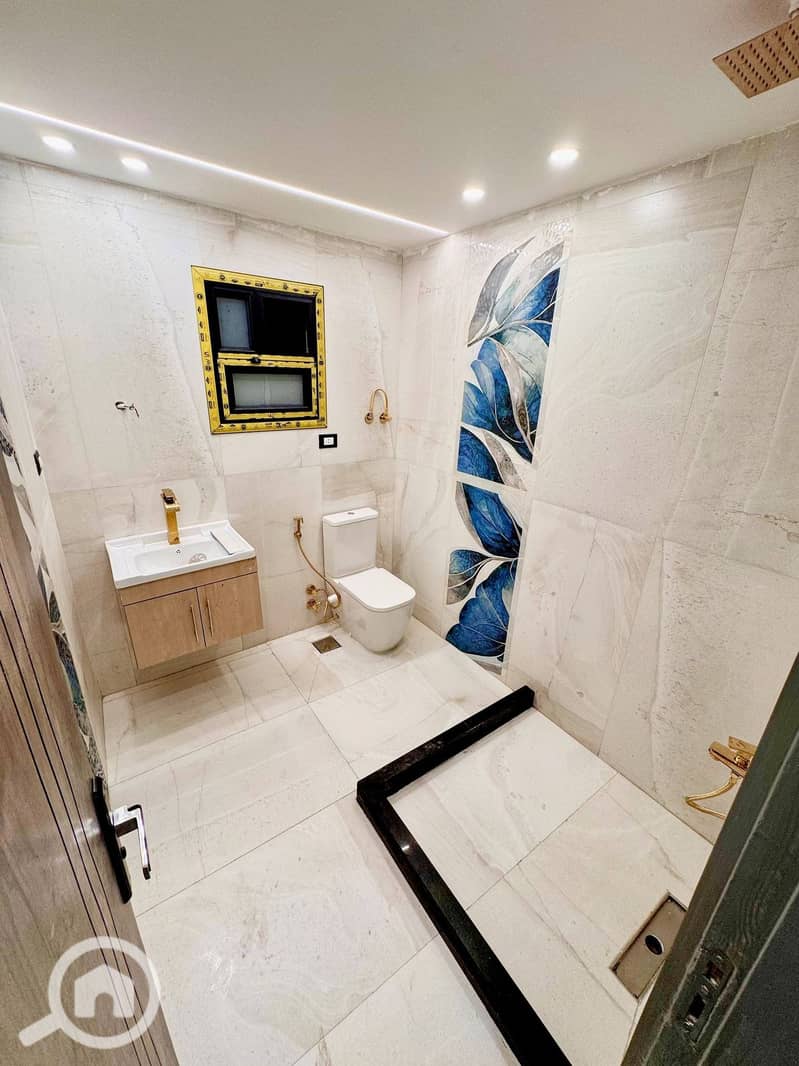 13 612815177_25685083364442079_262878857514771144_n. jpg