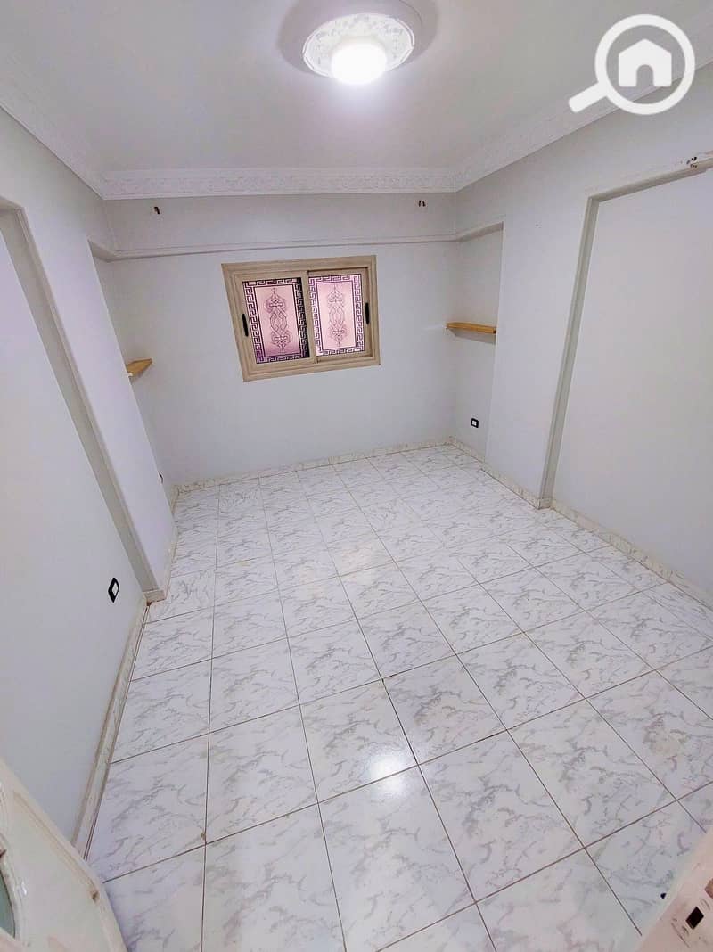 4 609024047_25673861985564217_1164189773814654888_n. jpg