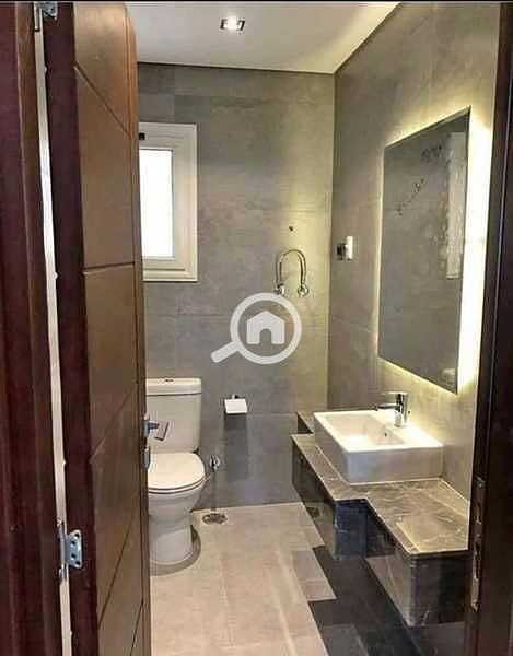 7 Vp23T5kn1pAMdwT9Hxy3gzWkuXaQKsCZiYt1kDx7. jpeg