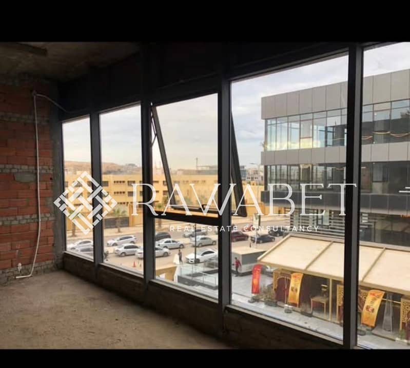 4 c872d7c2-43e6-4af8-9a28-a5707b5eb42d. jpeg