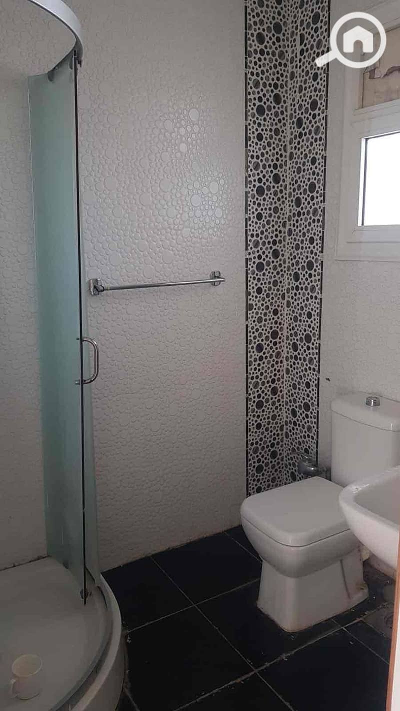 15 38ae322b-d80b-4576-9e9b-65fc71365fd4. jpg