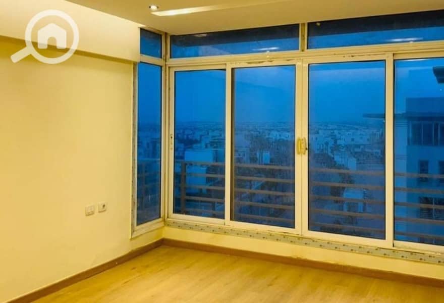 2 4b7bfb95-e45e-4614-a009-a620a513d962. jpg