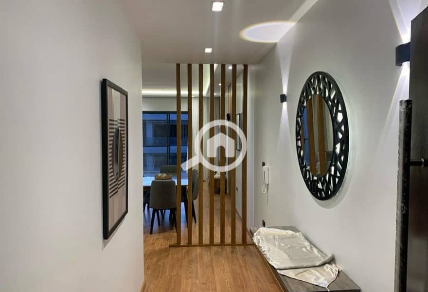 8 c6f96e06-4a61-45a7-a9fb-3079cc46ae32. jpg