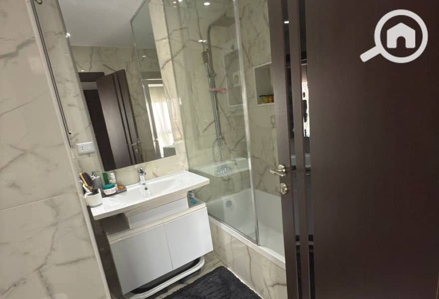 5 c1ebf6a1-062d-47a1-8cca-7b4557287ec1. jpg