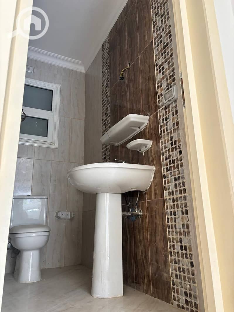 11 WhatsApp Image 2026-01-08 at 5.23. 53 PM. jpeg