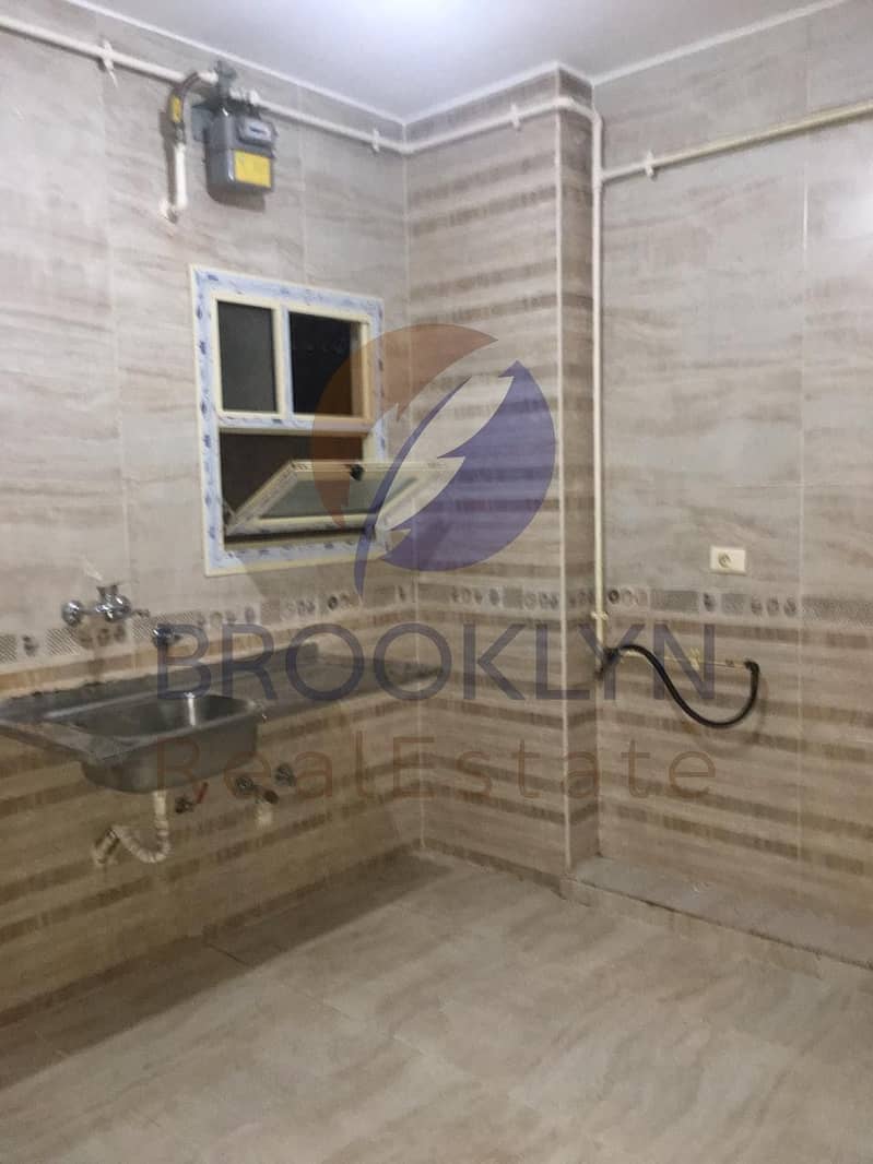 4 2be055d0-119b-4d85-9dec-a4998e02bc5e. jpeg