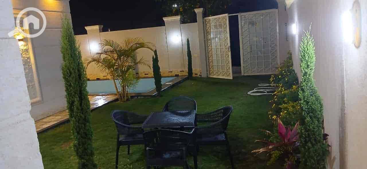 4 9b4a5a65-6ed1-4932-9f39-b6c52698d0ce. jpg