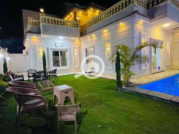 12 485b15d1-a14d-4ed4-a63e-534055cb1705. jpg