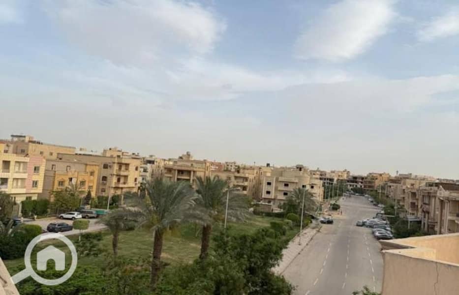 8 8365086-c82a6o. jpg