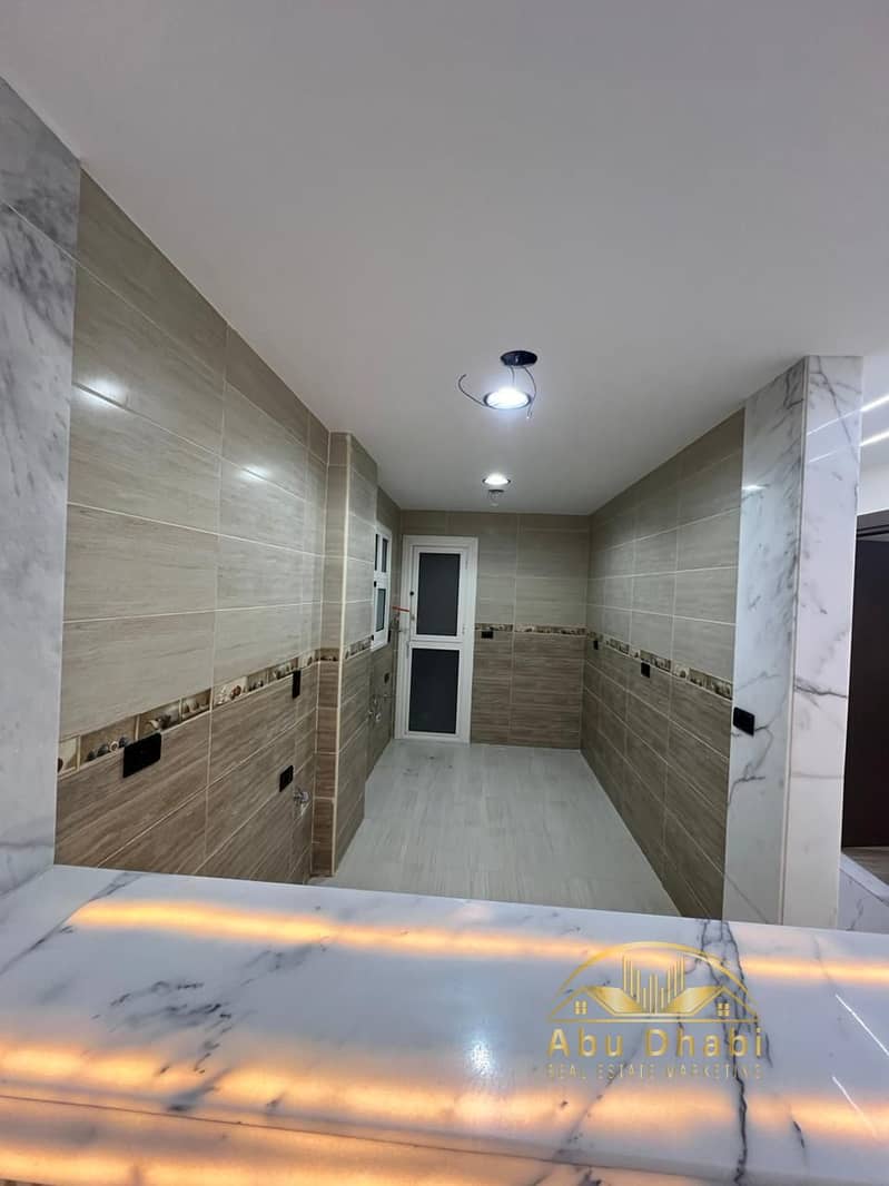 5 93f3282a-a639-47ea-aa31-c857c13859f5. jpg