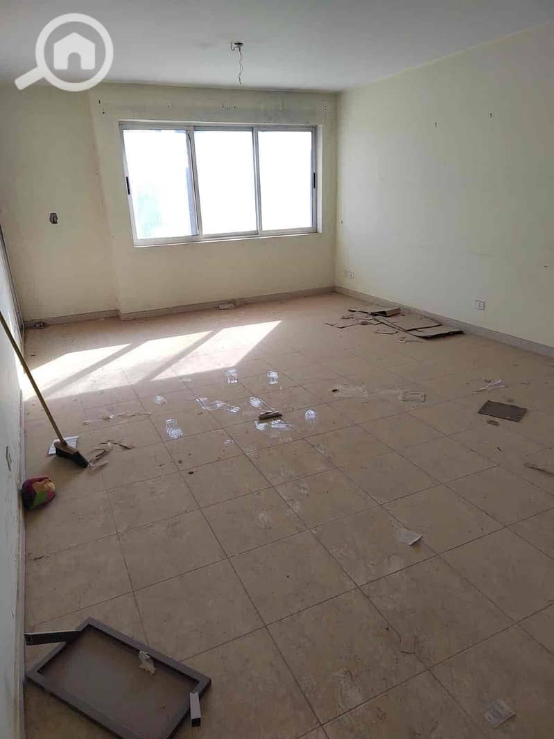 2 936a1be2-16f3-45dc-a316-a32ec7ddcf7d. jpg