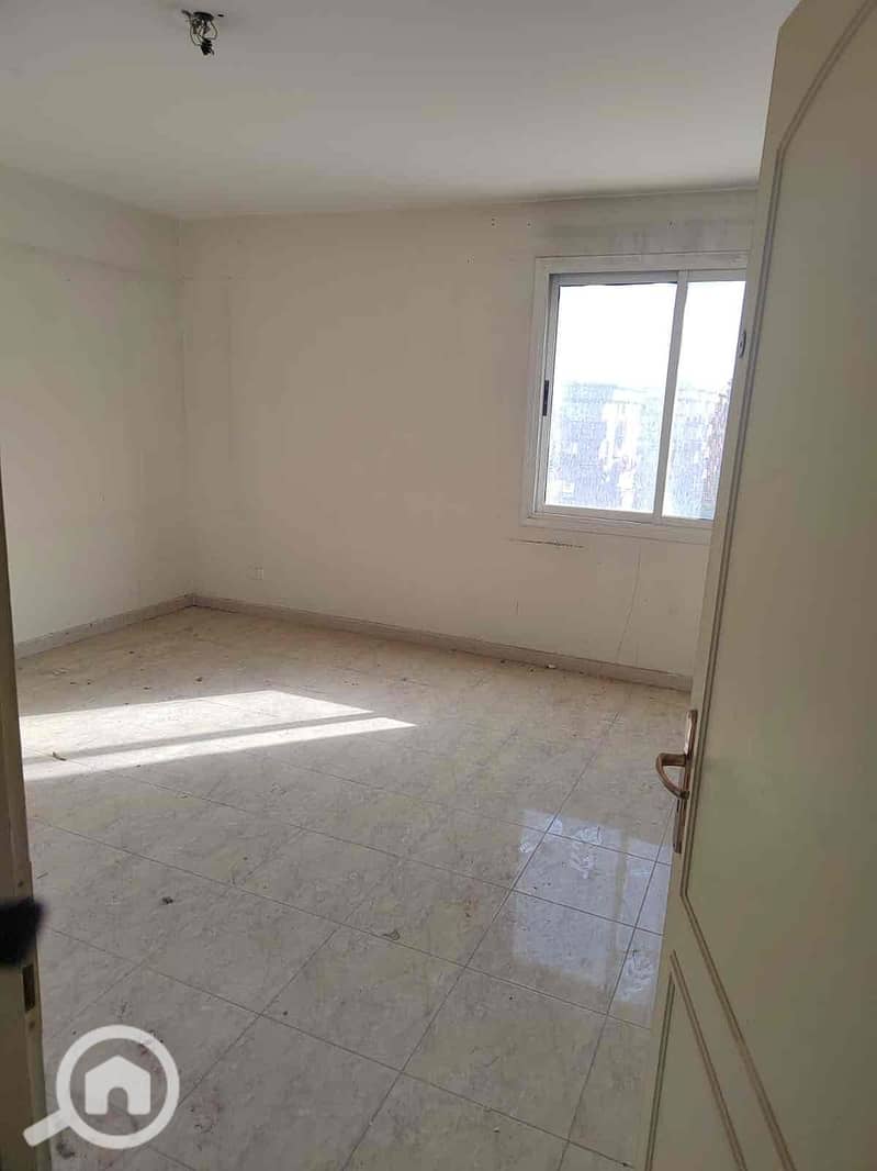 3 472b2404-b972-481a-8147-66f64a4c36d9. jpg