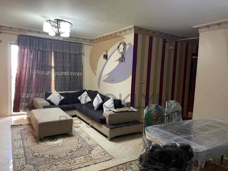 8 296b4ed3-e69b-47b9-8b84-209e77c2ae76. jpg