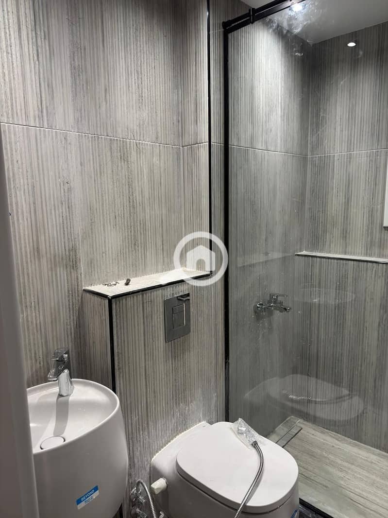 8 4945cfe9-3d63-45fc-b991-b967976b9344. jfif. jpg