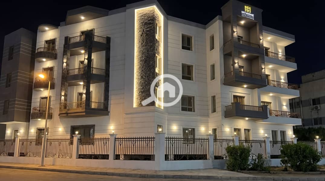 5 At_night_soft_4k_202512302220. jpeg