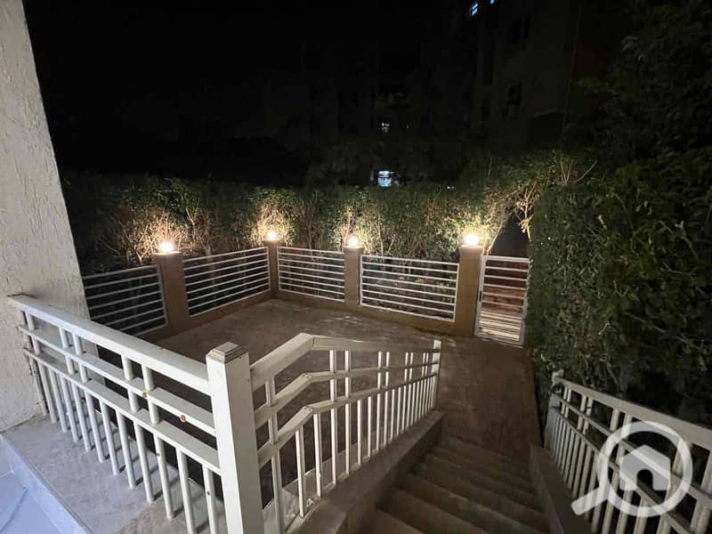 4 5c24b7ba-0b86-4699-affa-747733be443e. jpg