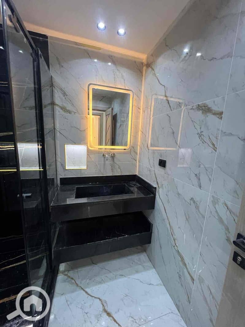 18 fa8a0fd0-51aa-4b51-927b-58e90e242691. jpg