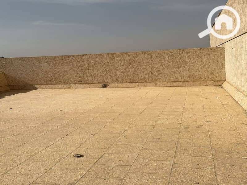 11 c41cd8bd-9c3d-4fee-85d0-7bdb0c7ba47e. jpeg