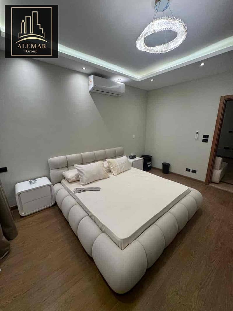 15 e0caf0ae-865a-41d3-aafe-cc5ac934b9a1. jpg