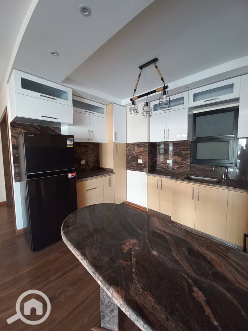 7 71581931-f303-4967-b62f-eb9149e37354. jpeg