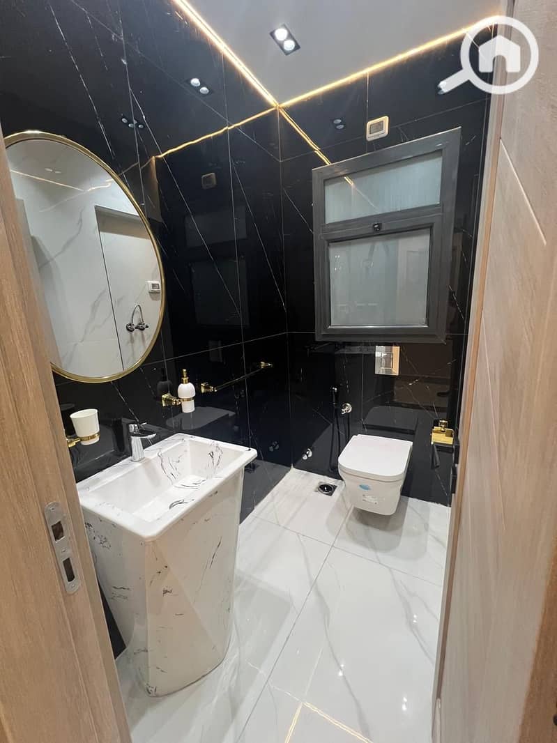 4 WhatsApp Image 2025-08-01 at 12.39. 29 PM (1). jpeg