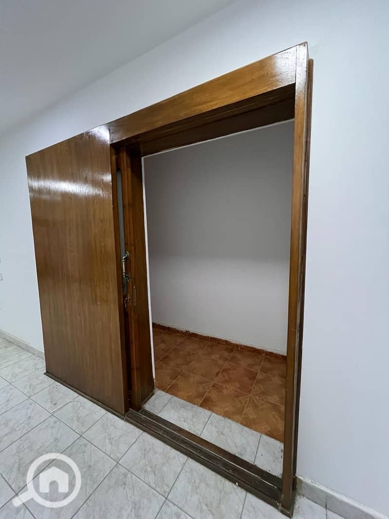 4 WhatsApp Image 2025-12-06 at 11.28. 20 AM (2). jpeg