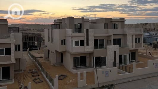 توين هاوس 4 غرف نوم للبيع في 6 أكتوبر، الجيزة - 11. jpg