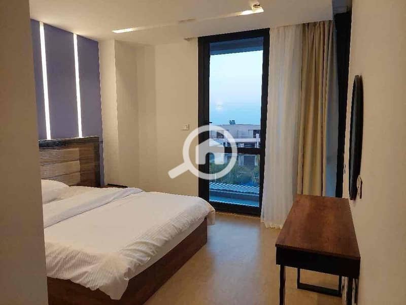 8 63f537c5-c5c6-4841-960b-8782a5796b04. jpg