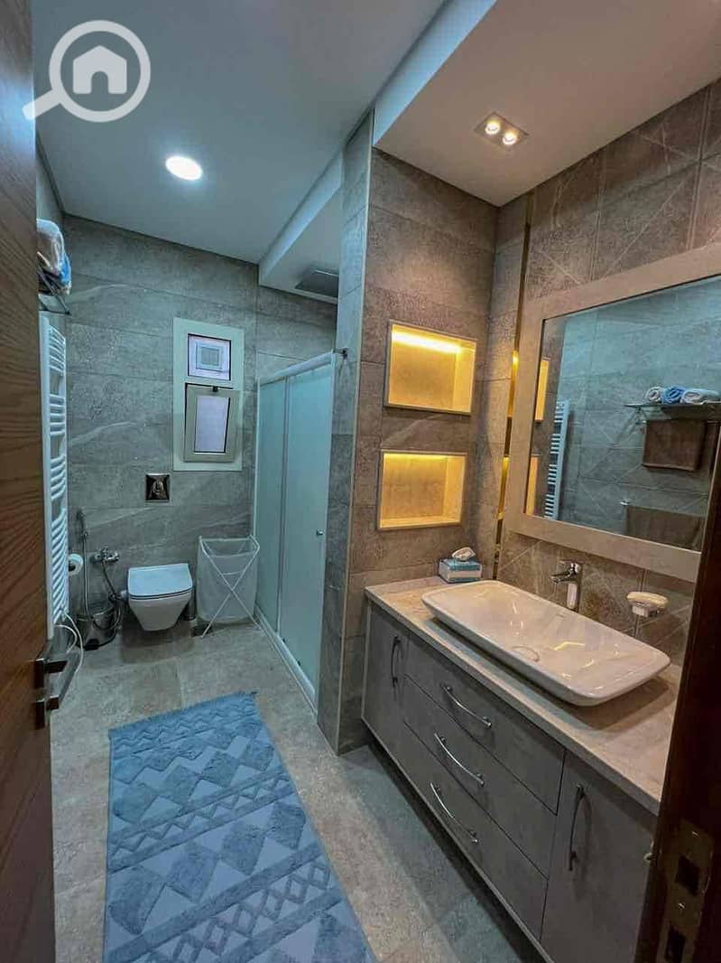 18 a15fde2f-308e-47f3-b07e-200d9afde0c4. jpg