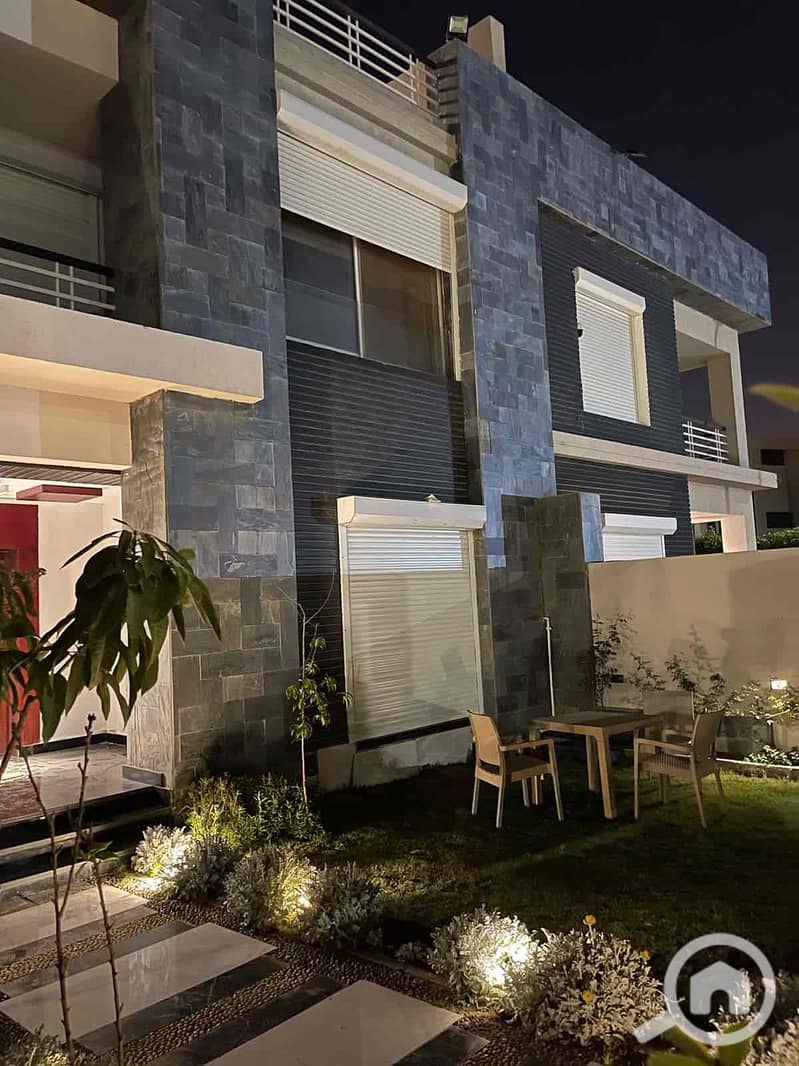 15 09ba2382-c9ec-43f0-8d03-c5f8ae6a0952. jpg