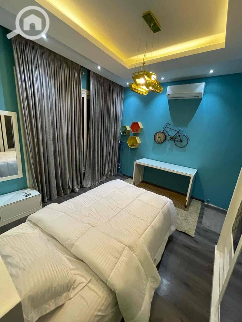 18 e8e7239e-b4fd-49ca-8fd9-15f887c432c8. jpg