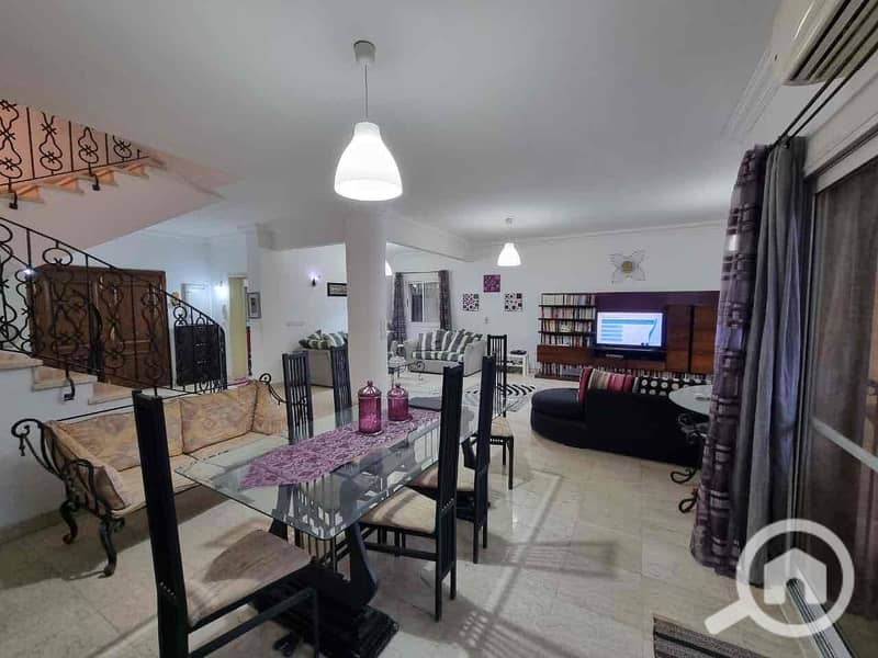 5 5584ca51-3c63-4dff-b40f-edc9bbf1f6ea. jpg