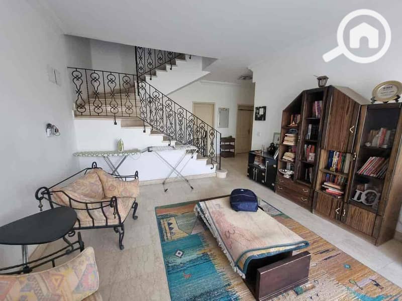 27 a2b26cf3-8024-4f8d-bad6-4a1c05c14baa. jpg