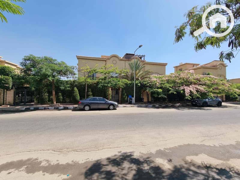 32 c7419fab-369a-49bf-94ef-8200670d9be4. jpg